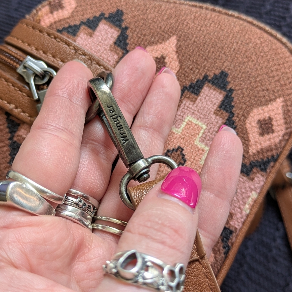 Wrangler Brown Western Handbag - Picture 7 of 15